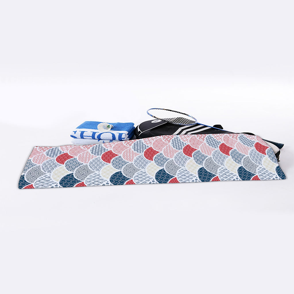 Japanese Geometric Pattern Print Sports Towel
