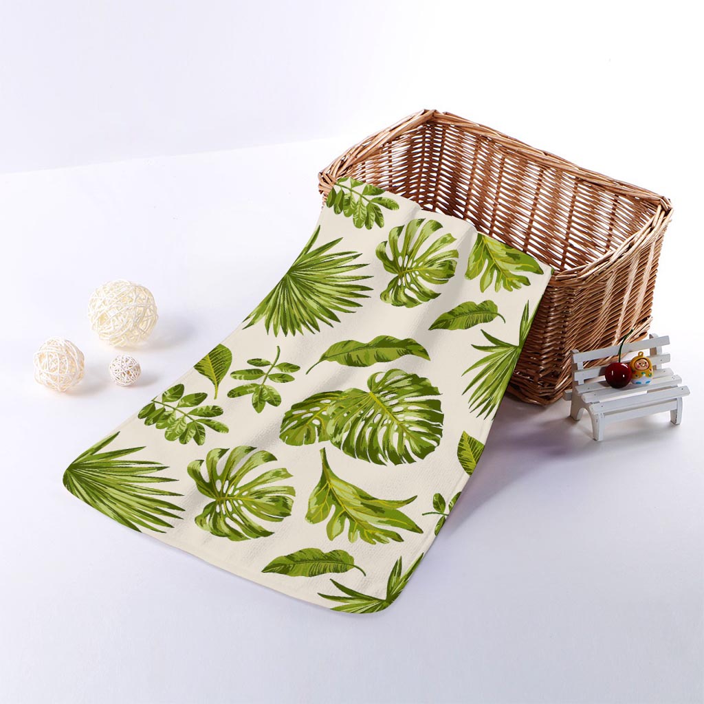 Light Tropical Leaf Pattern Print Towel