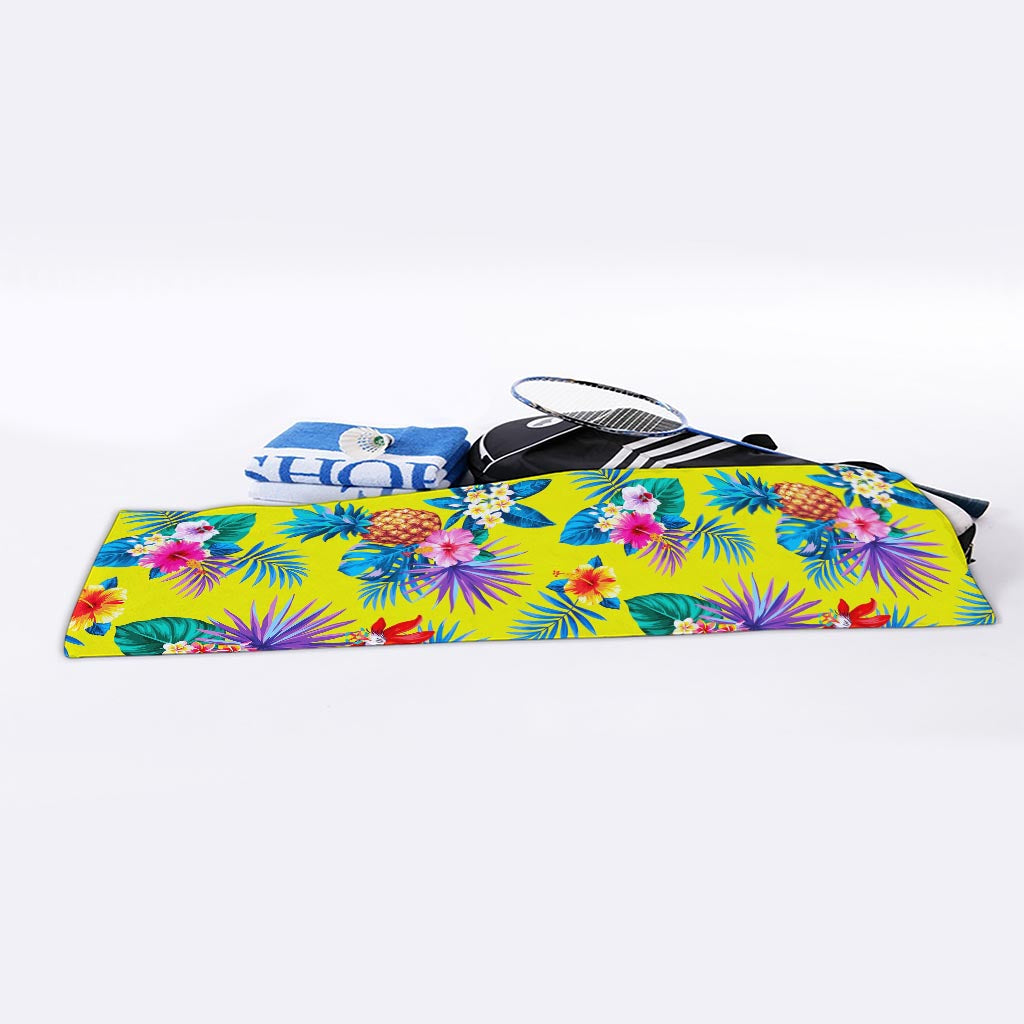 Lime Hawaiian Pineapple Pattern Print Sports Towel
