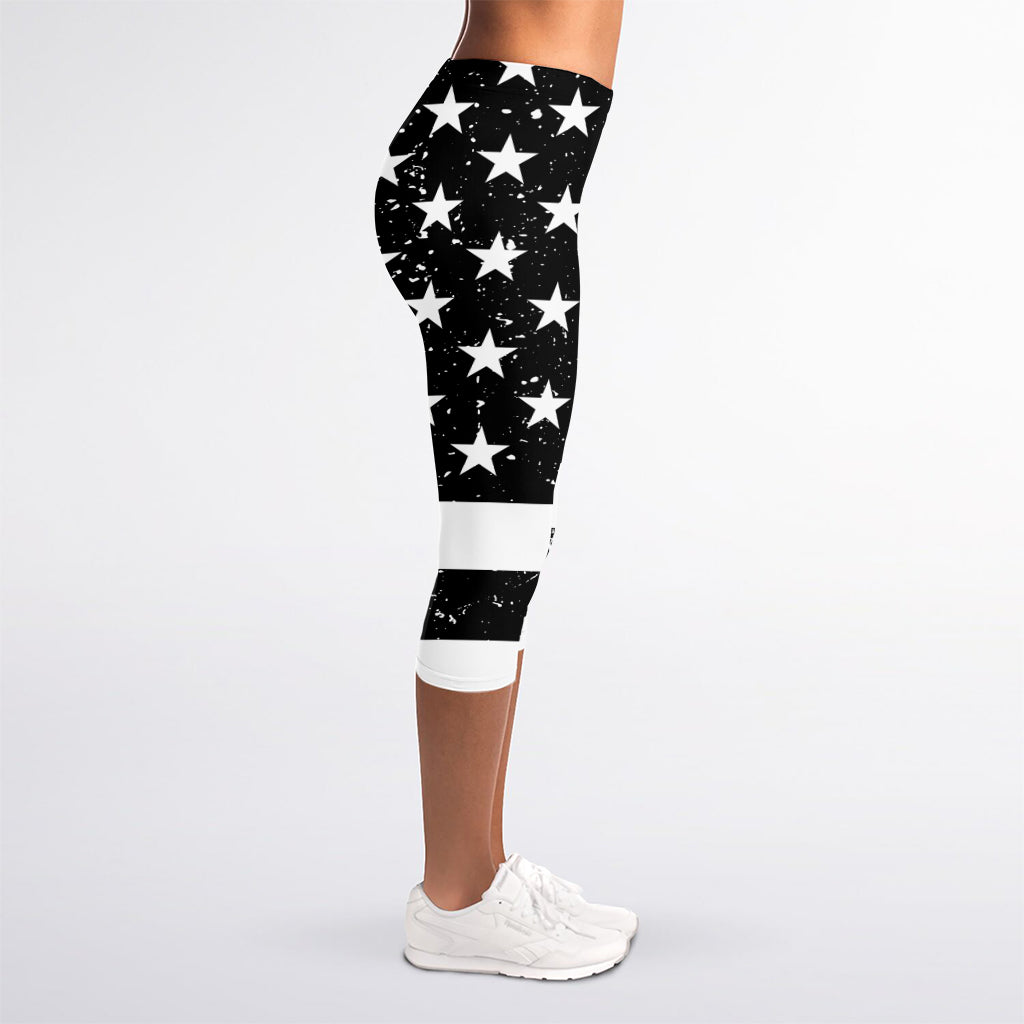 Monochrome Grunge American Flag Print Women's Capri Leggings