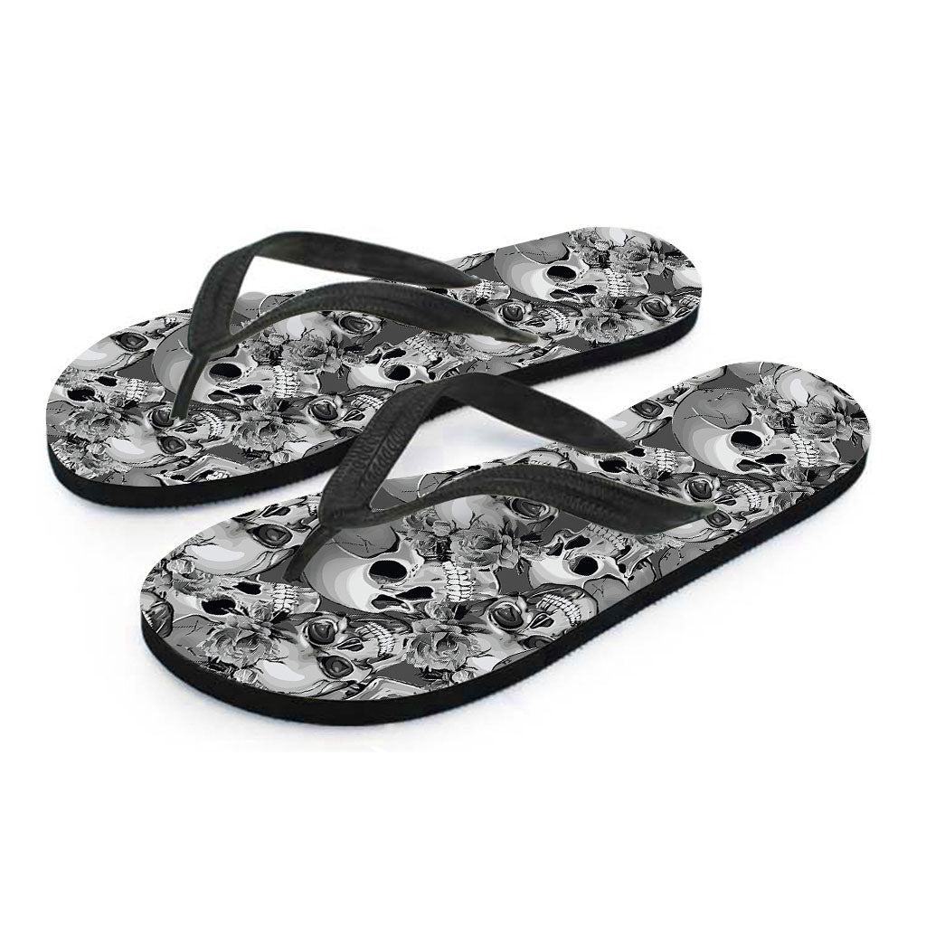 Monochrome Skull Flowers Pattern Print Flip Flops