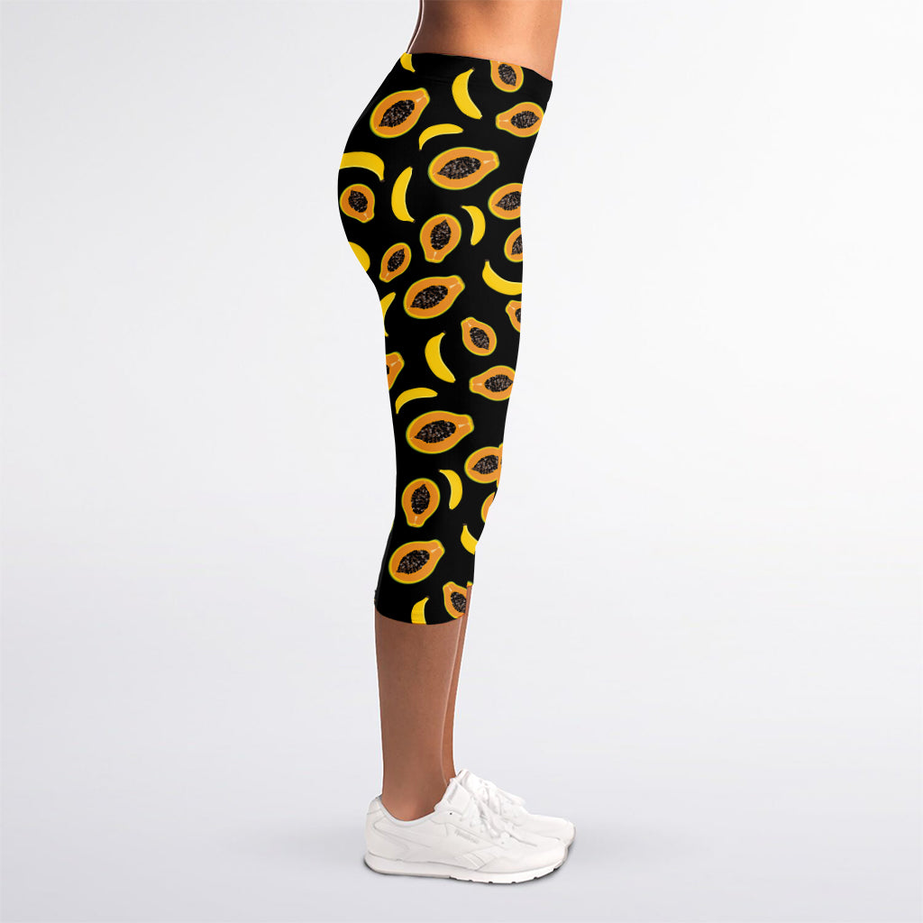 Papaya And Banana Pattern Print Women's Capri Leggings
