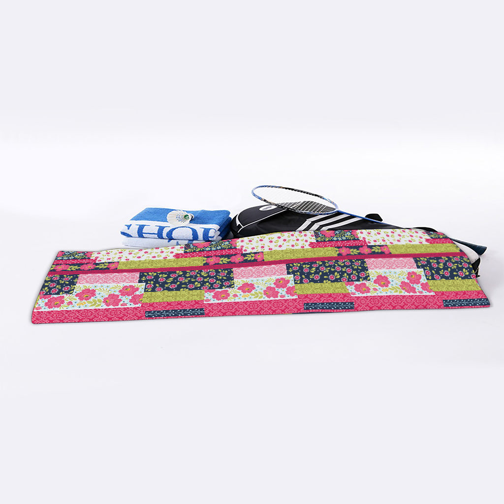 Pink Flower Patchwork Pattern Print Sports Towel