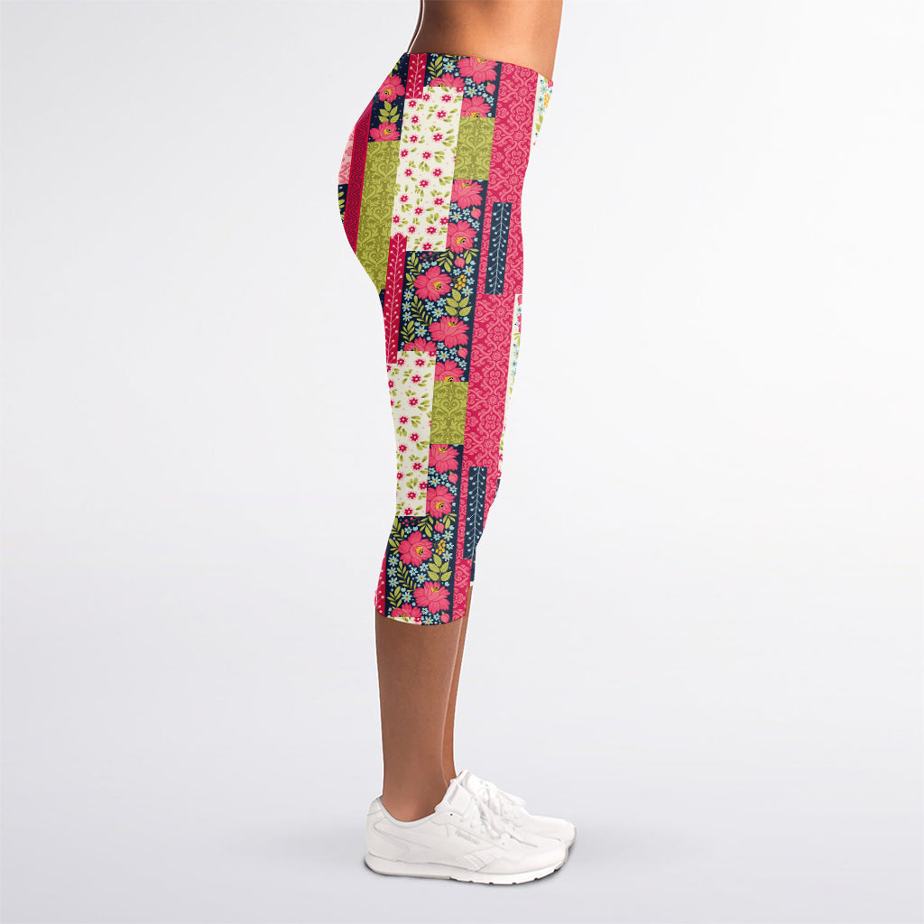 Pink Flower Patchwork Pattern Print Women's Capri Leggings