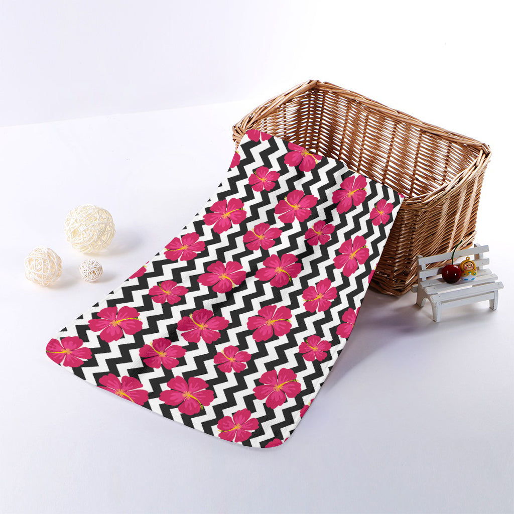 Pink Hibiscus Zigzag Pattern Print Towel