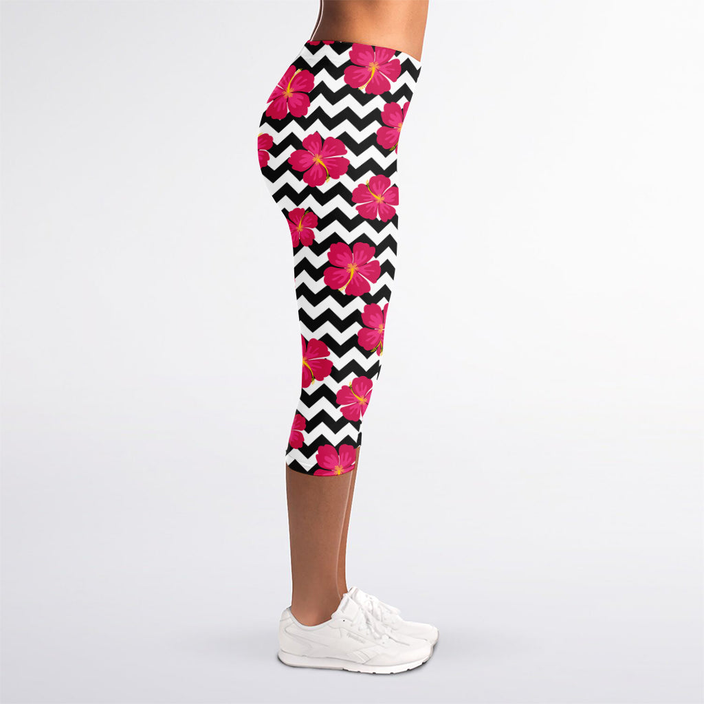 Pink Hibiscus Zigzag Pattern Print Women's Capri Leggings