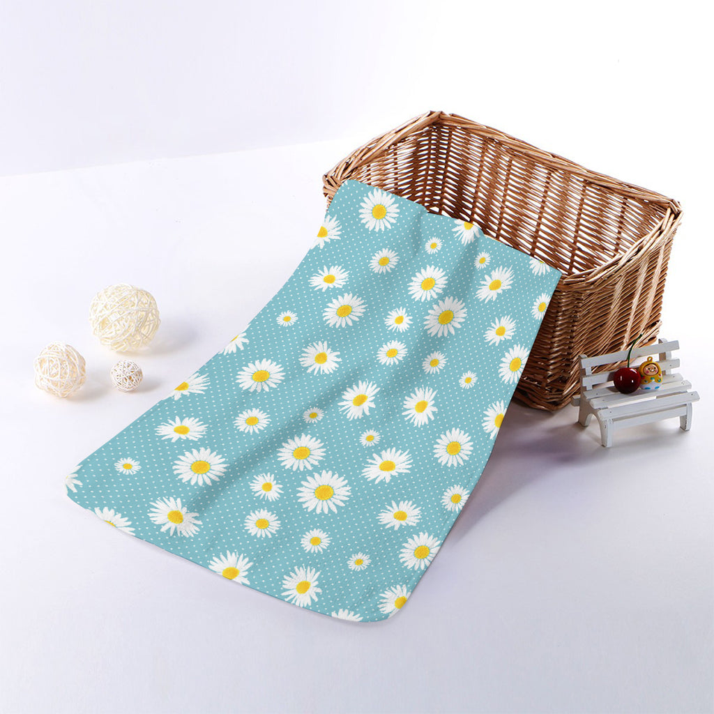 Polka Dot Daisy Flower Pattern Print Towel