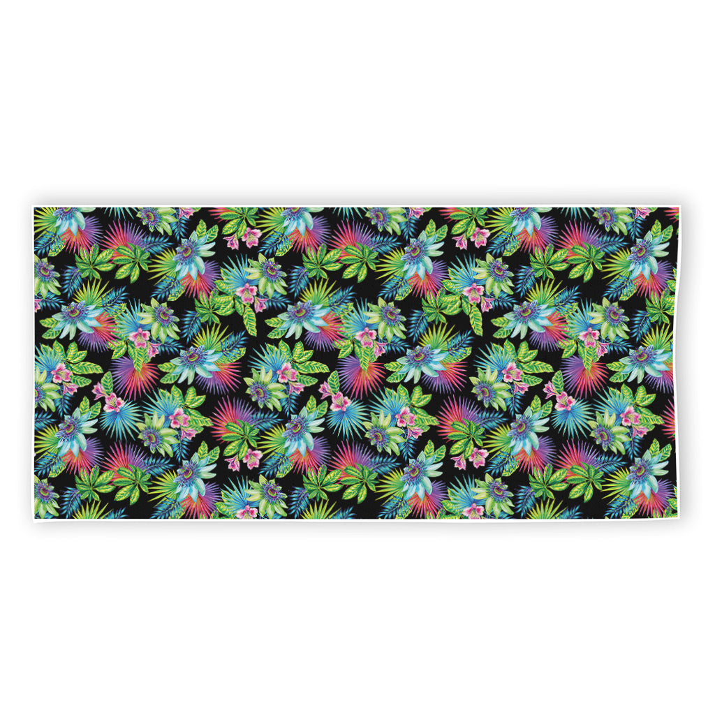 Psychedelic Hawaiian Flower Print Beach Towel
