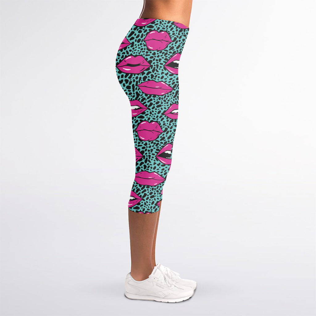 Purple Lips Pattern Print Women's Capri Leggings