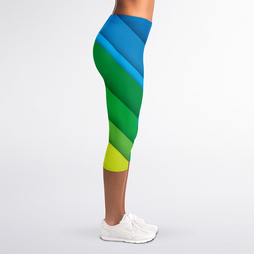 Rainbow Diagonal Lines Pattern Print Women's Capri Leggings