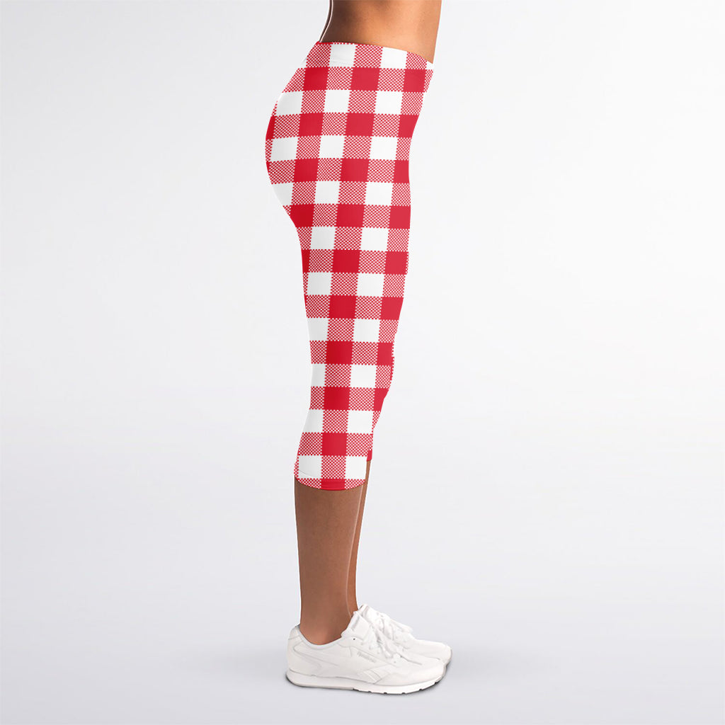 Raspberry Red And White Gingham Print Women's Capri Leggings
