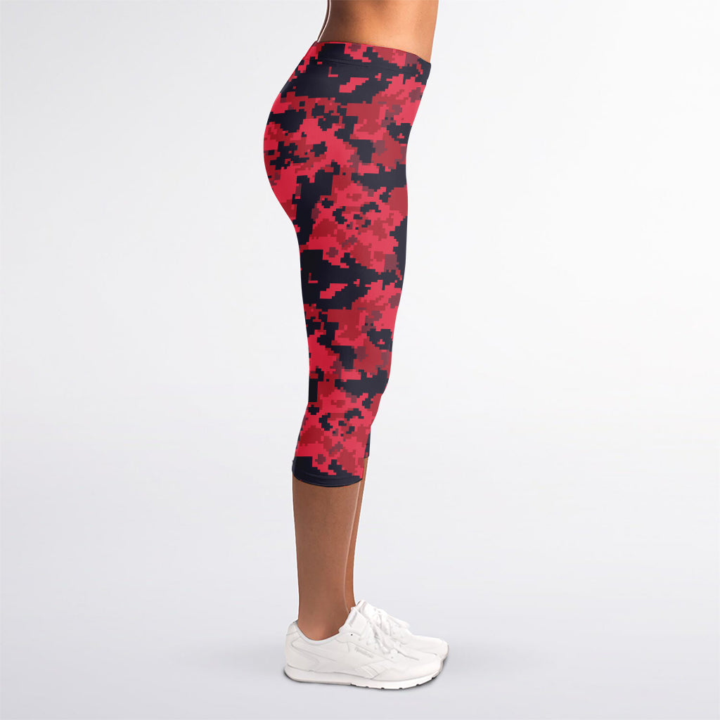 Red And Black Digital Camo Pattern Print Women's Capri Leggings