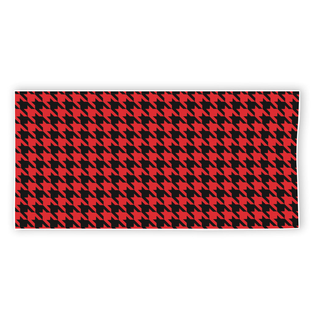 Red And Black Houndstooth Pattern Print Beach Towel