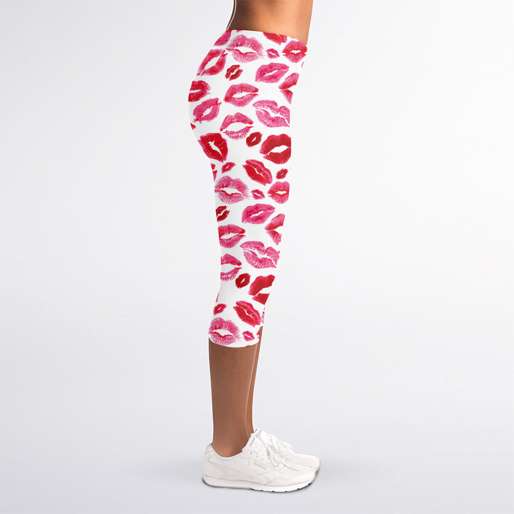 Red And Pink Lips Pattern Print Women's Capri Leggings