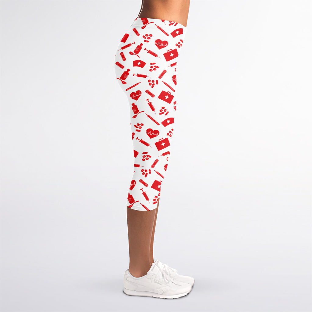 Red And White Nurse Pattern Print Women's Capri Leggings