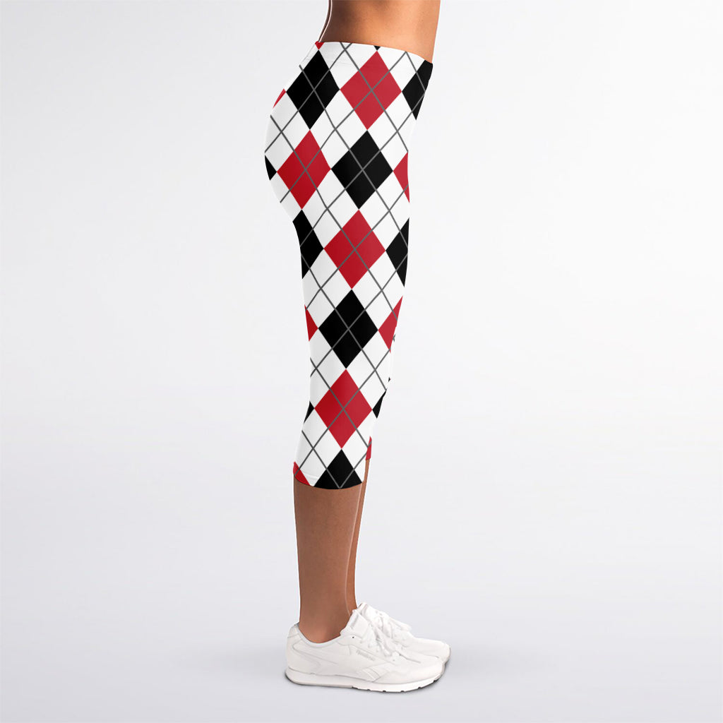 Red Black And White Argyle Pattern Print Women's Capri Leggings