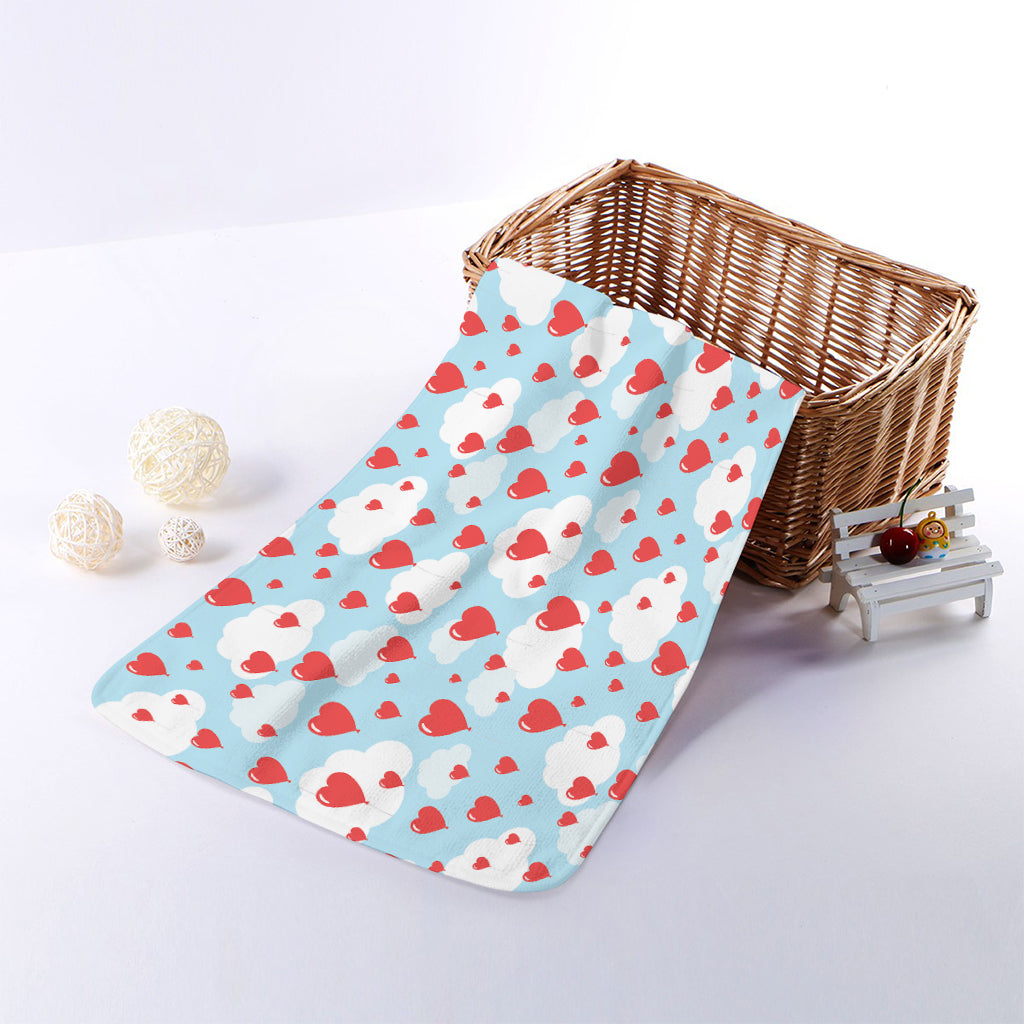 Red Heart Balloon Pattern Print Towel