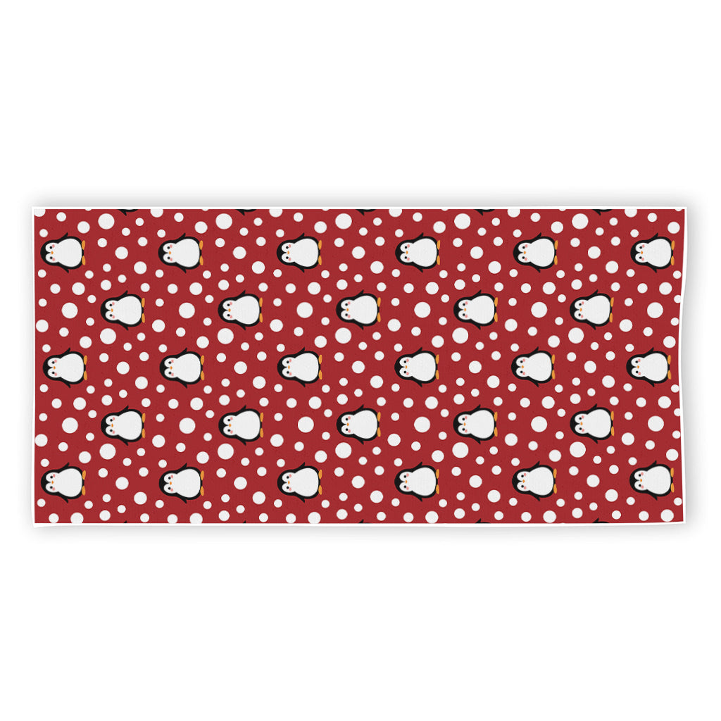 Red Snow Penguin Pattern Print Beach Towel
