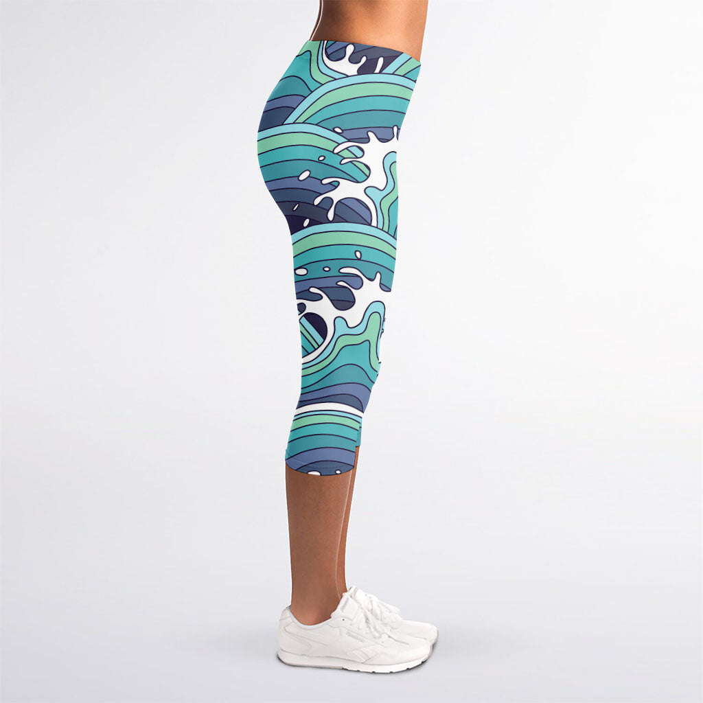Sea Wave Surfing Pattern Print Women's Capri Leggings