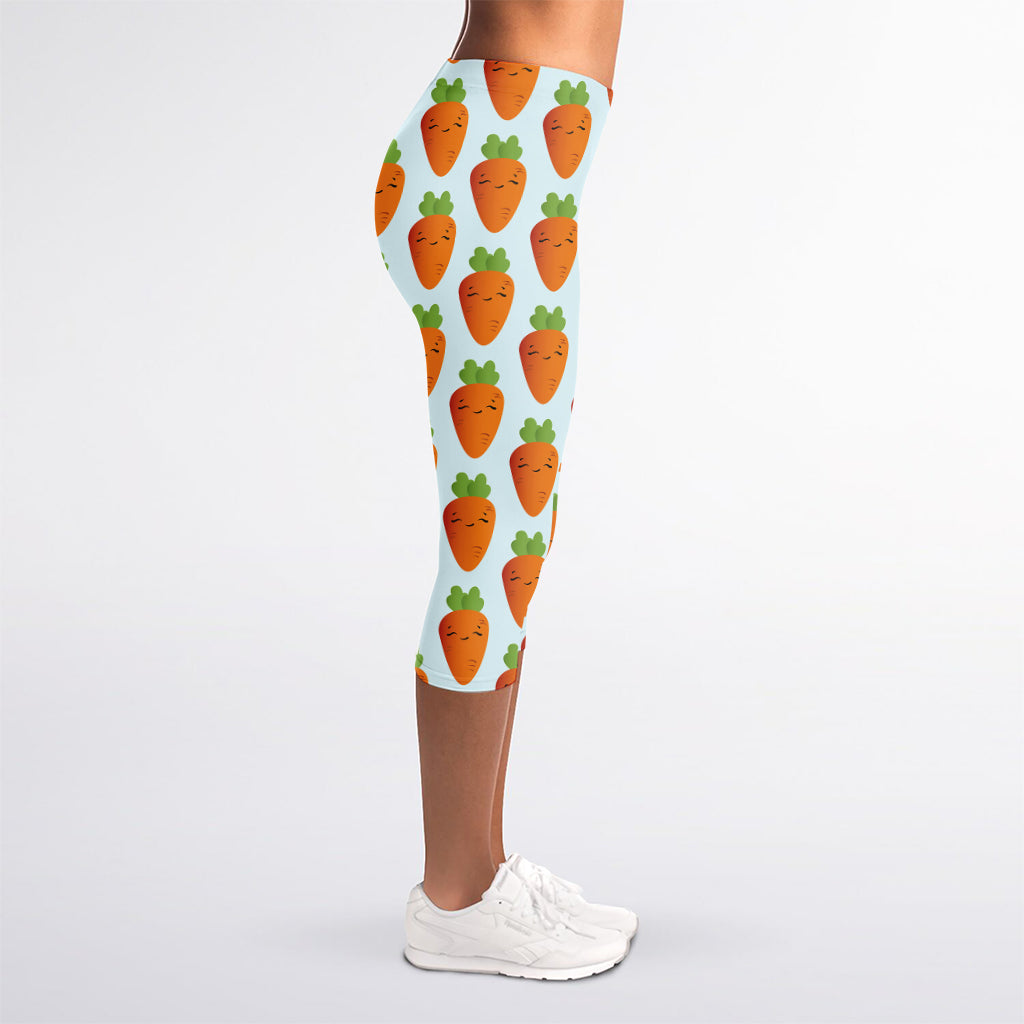 Smiling Carrot Pattern Print Women's Capri Leggings