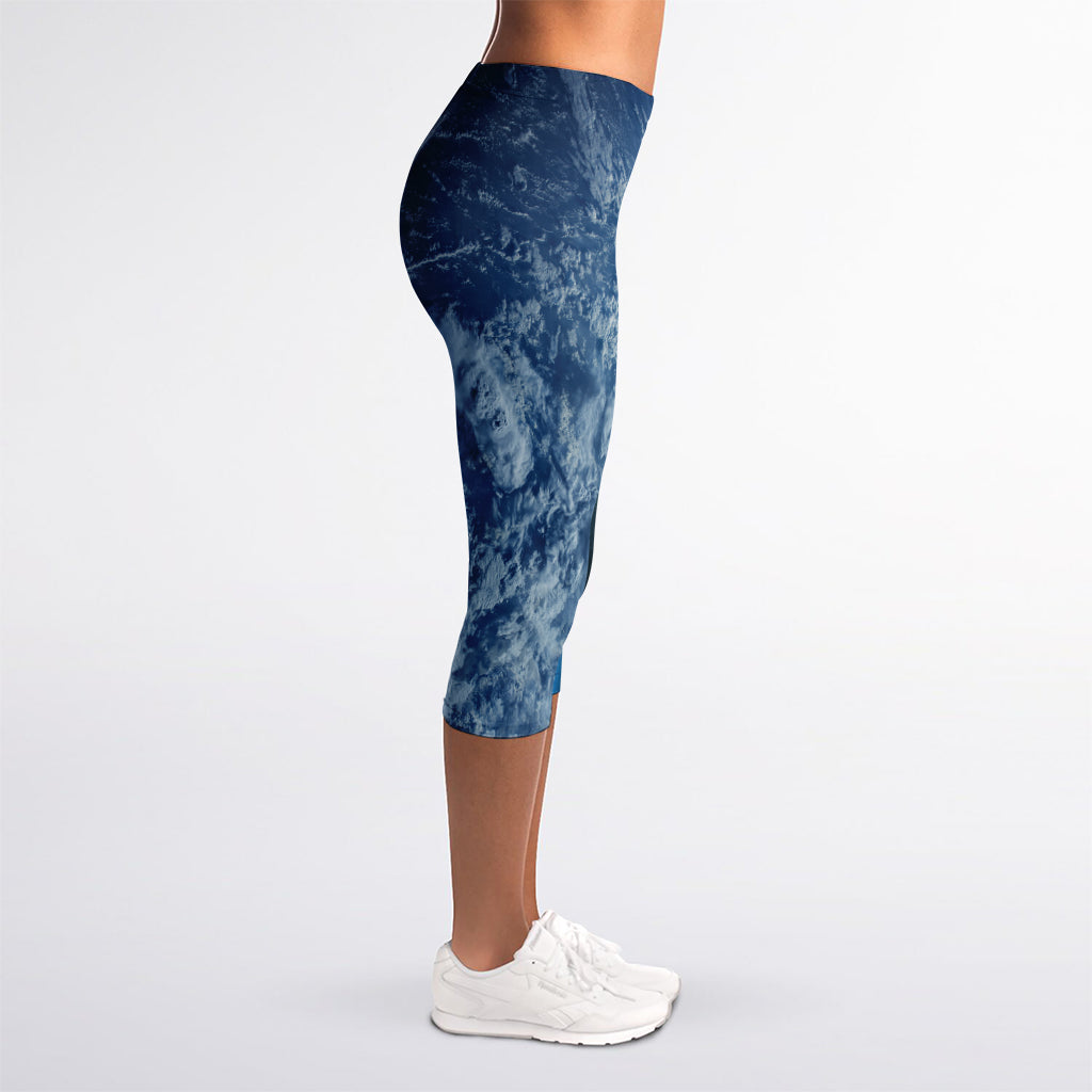 Space And Earth Print Women's Capri Leggings
