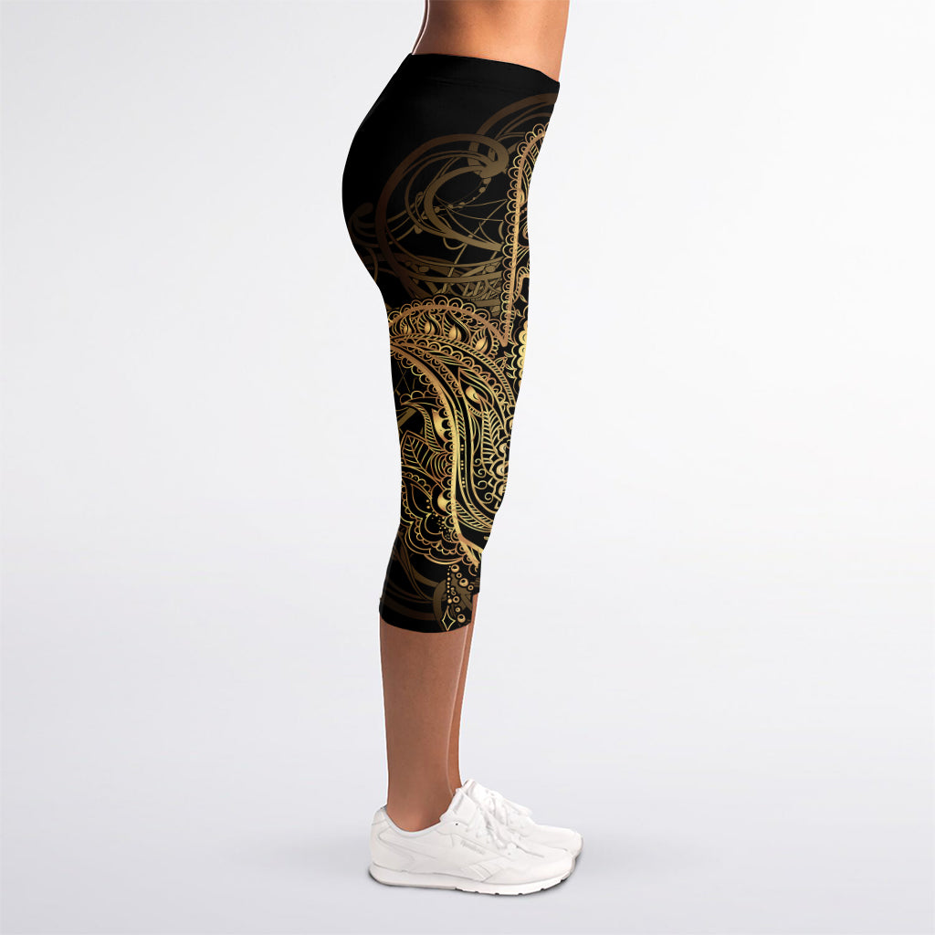 Spiritual Hamsa Hand Of Fatima Print Women's Capri Leggings