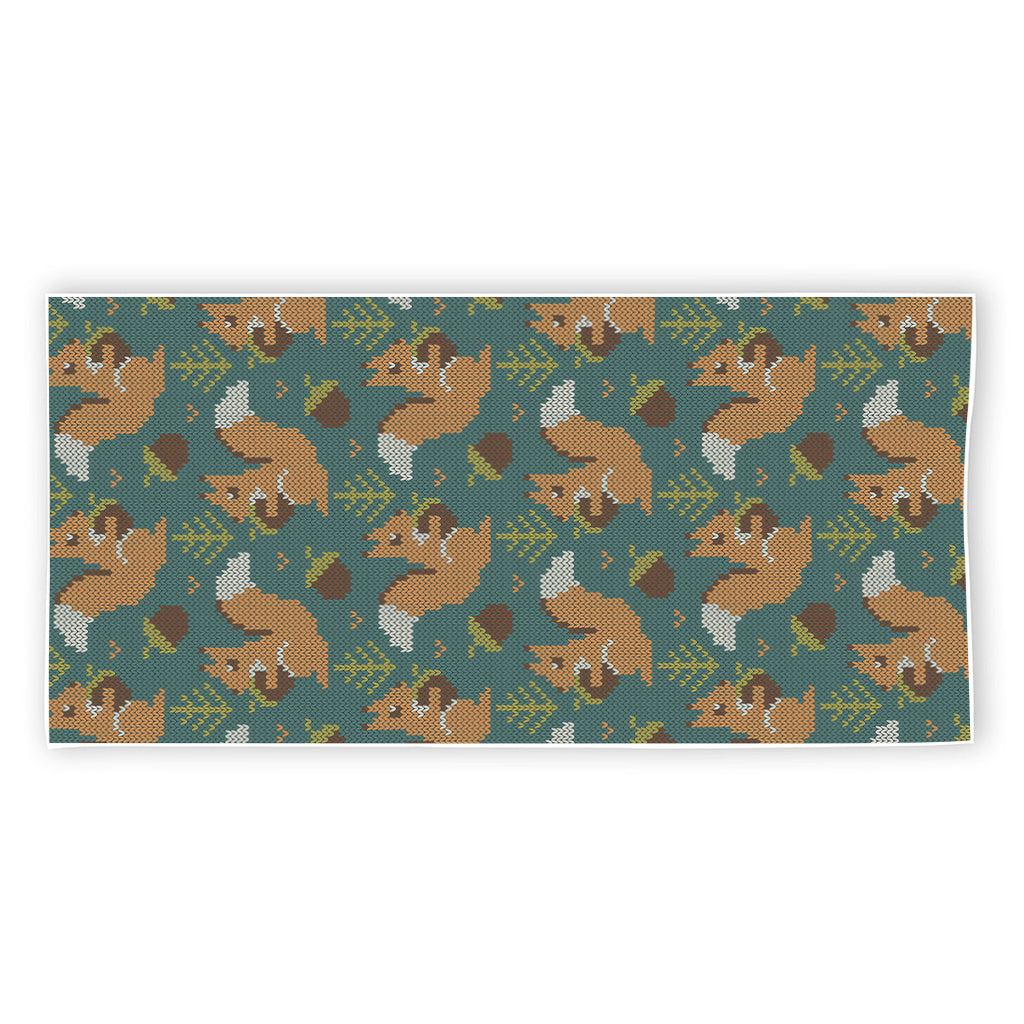 Squirrel Knitted Pattern Print Beach Towel