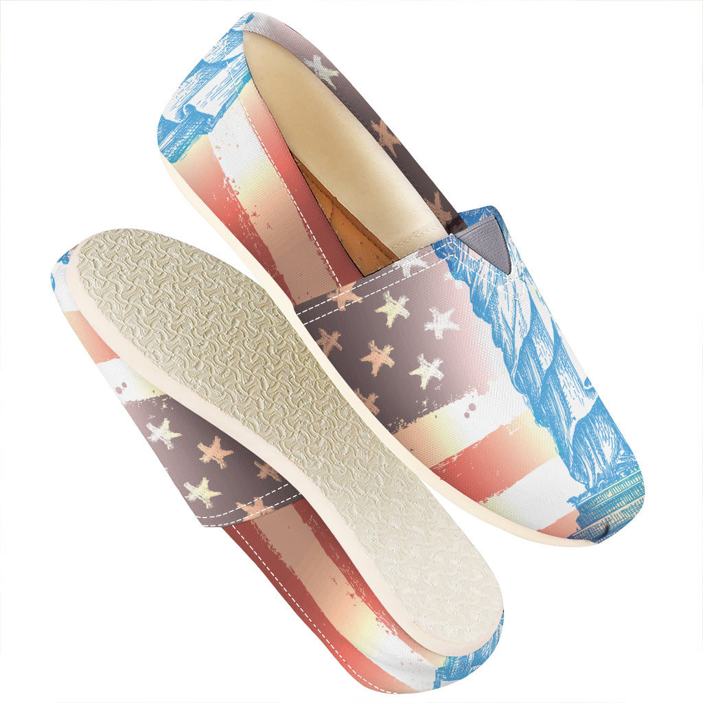 Statue of Liberty USA Flag Print Casual Shoes