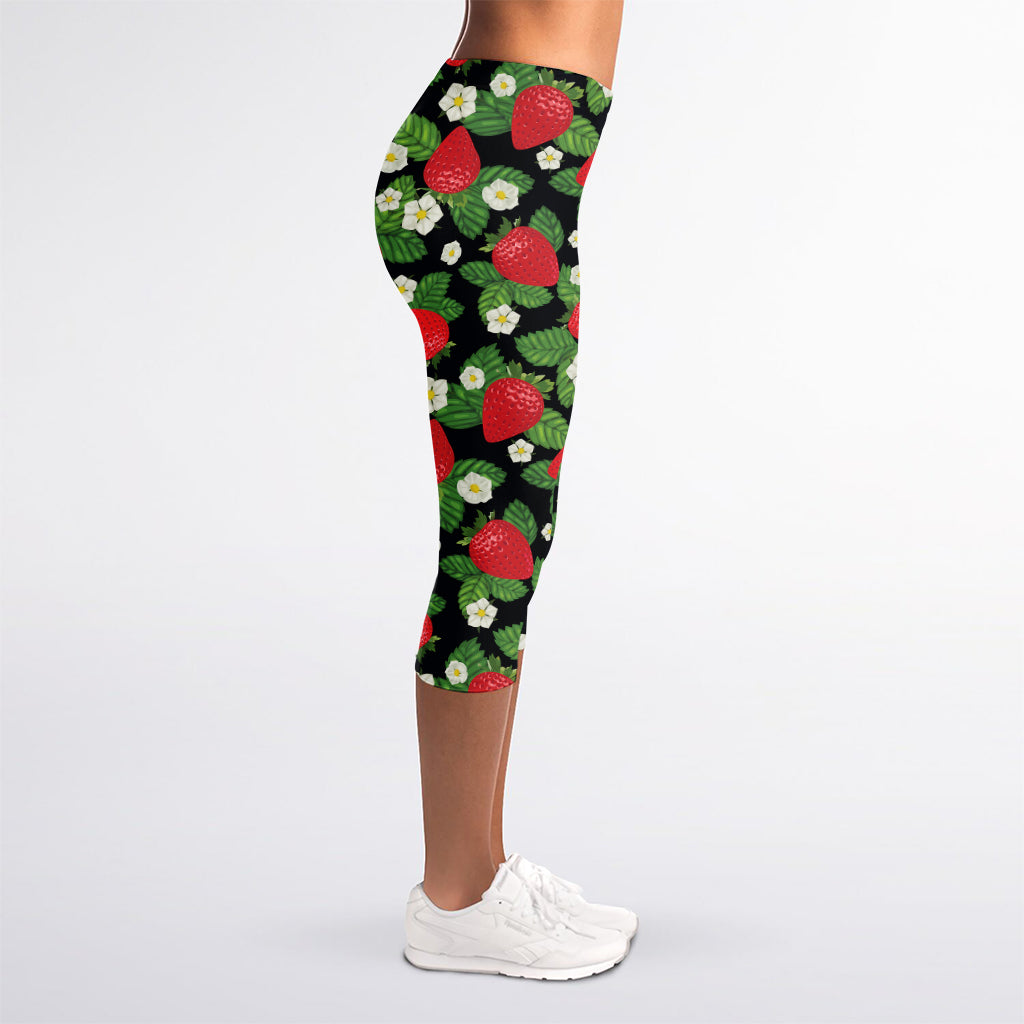 Strawberry And Flower Pattern Print Women's Capri Leggings