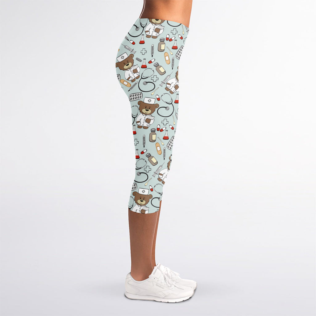Teddy Bear Doctor Pattern Print Women's Capri Leggings