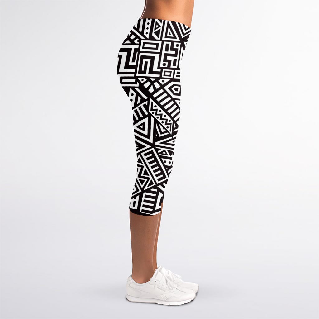Tribal Aztec Geometric Pattern Print Women's Capri Leggings