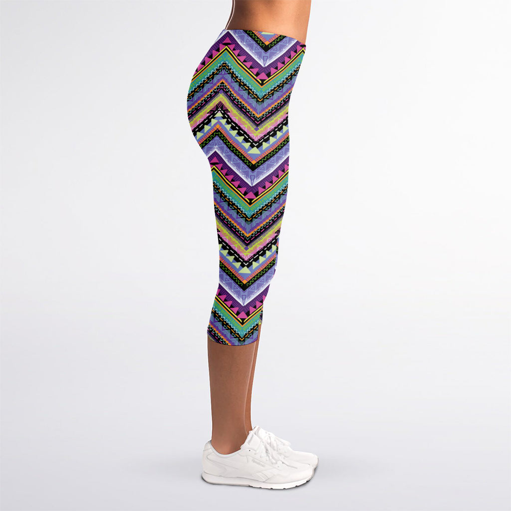 Tribal Aztec Hippie Pattern Print Women's Capri Leggings