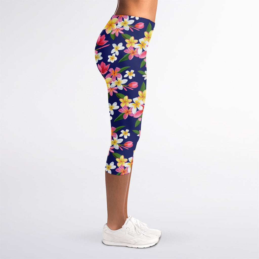 Tropical Frangipani Plumeria Print Women's Capri Leggings