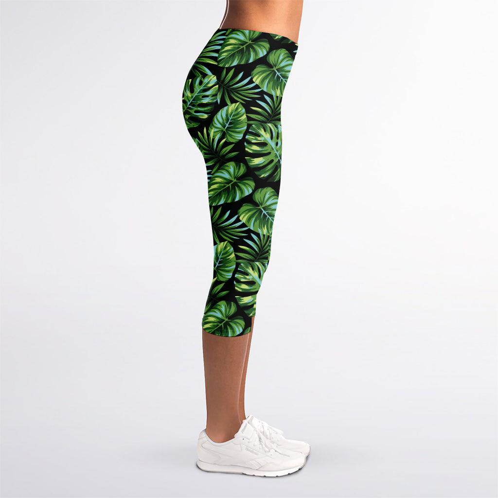 Tropical Monstera Leaves Pattern Print Women's Capri Leggings