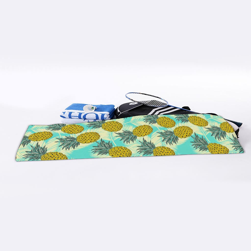 Tropical Vintage Pineapple Pattern Print Sports Towel