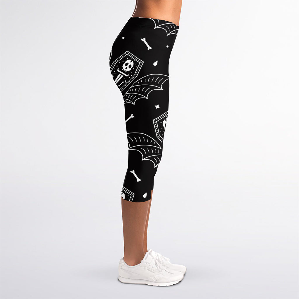Vampire Coffin Pattern Print Women's Capri Leggings
