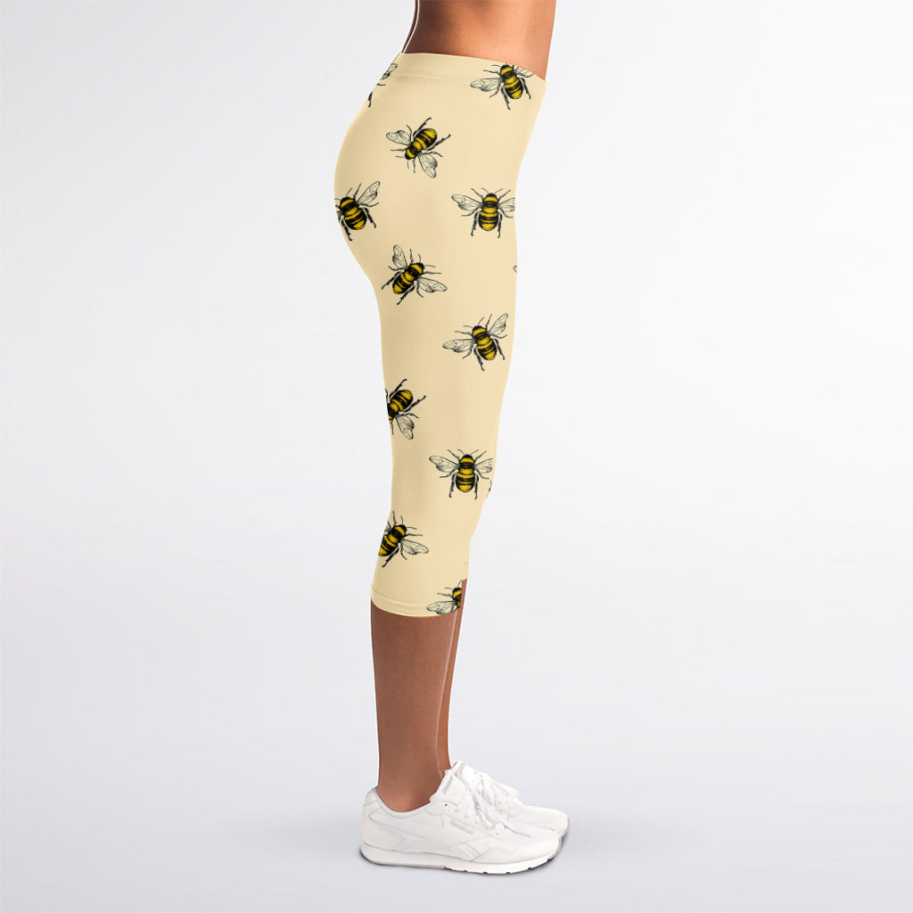 Vintage Bee Pattern Print Women's Capri Leggings
