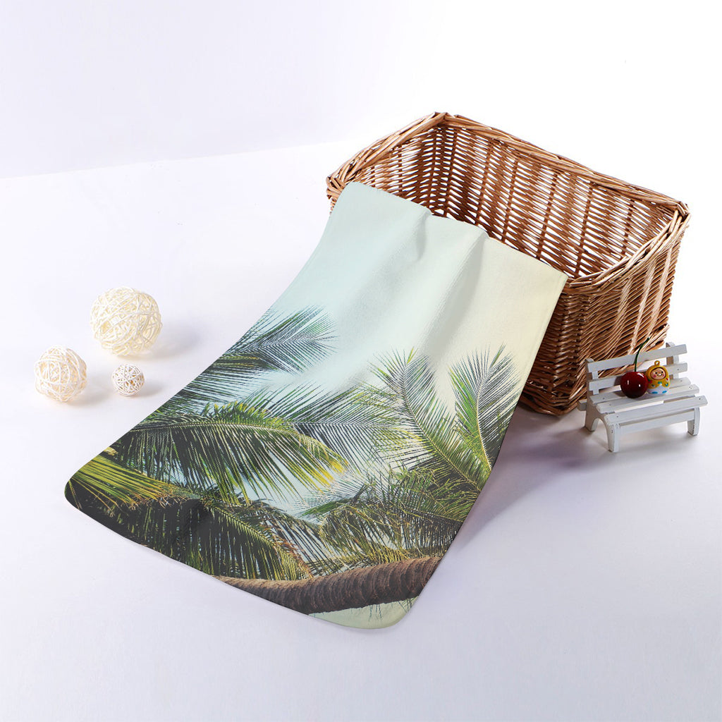 Vintage Coconut Tree Print Towel
