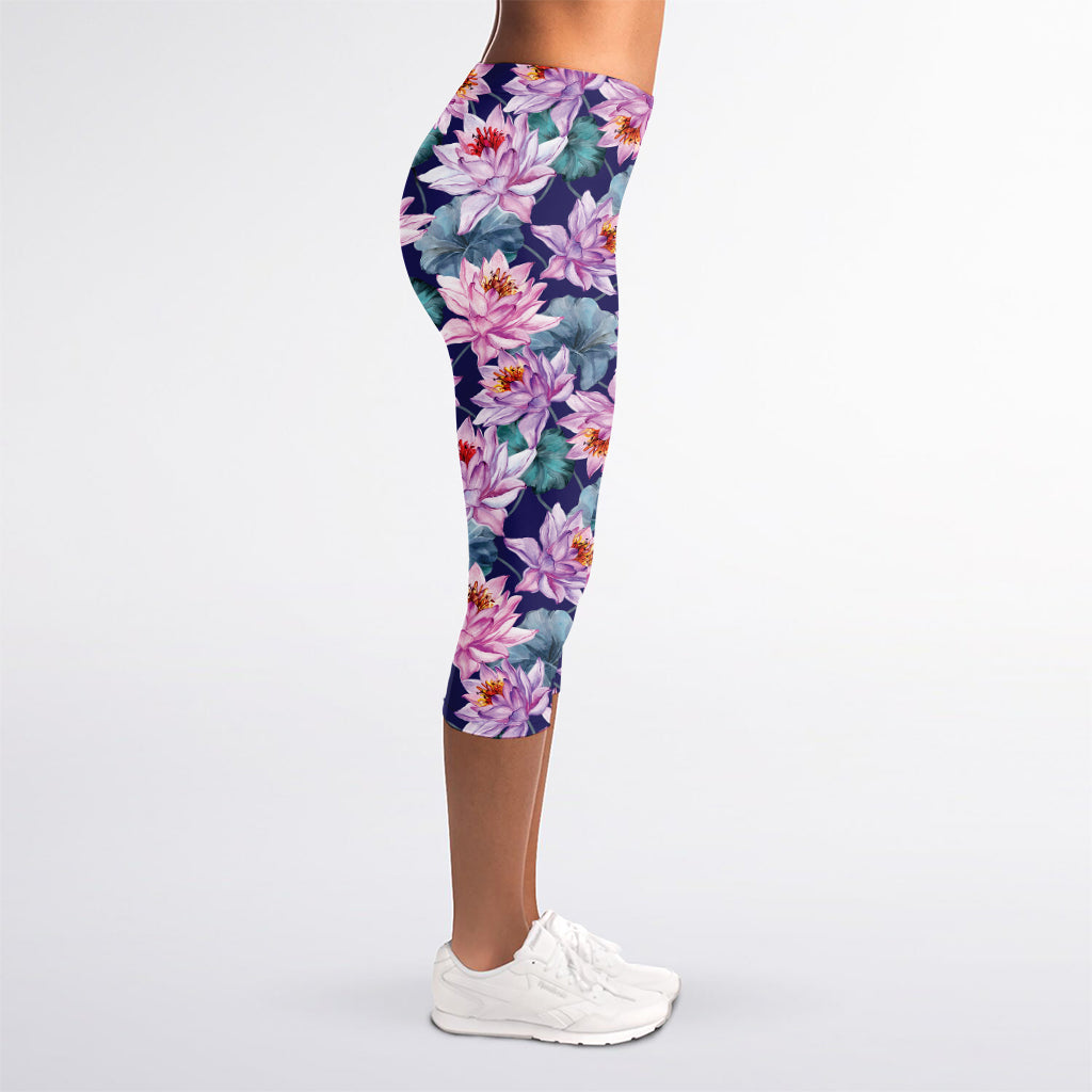 Vintage Lotus Flower Print Women's Capri Leggings