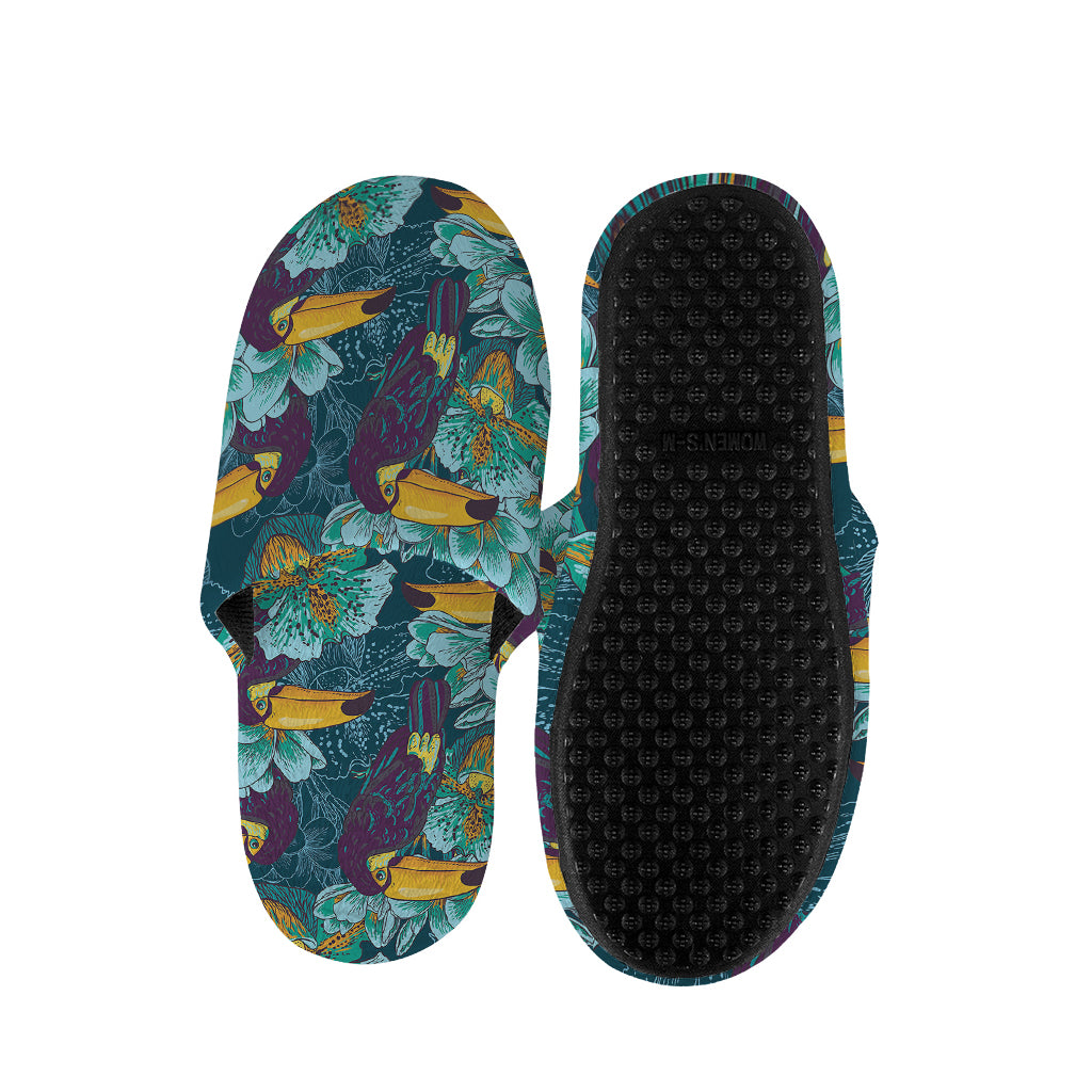 Vintage Toucan Pattern Print Slippers