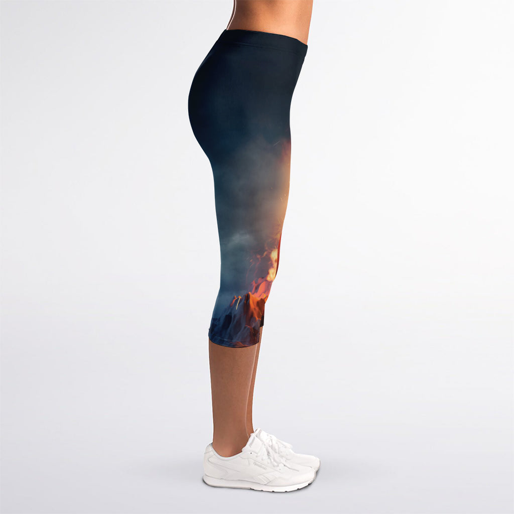 Volcano Eruption Print Women's Capri Leggings