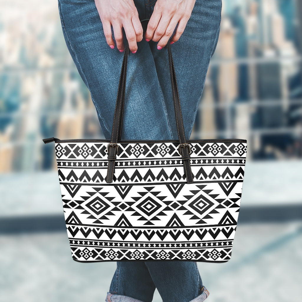 White And Black Aztec Pattern Print Leather Tote Bag