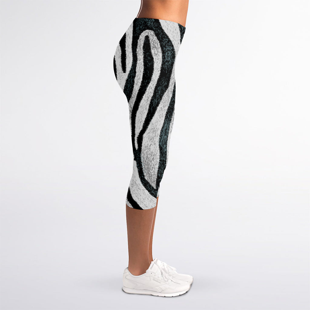 White Tiger Stripe Pattern Print Women's Capri Leggings