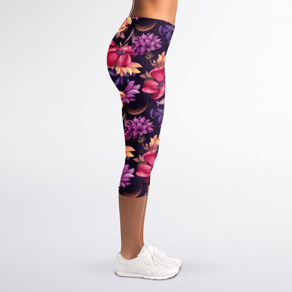 Wild Flower Print Women's Capri Leggings