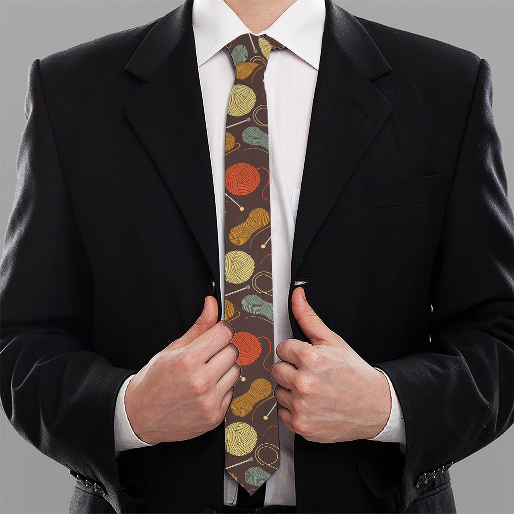 Yarn And Needle Pattern Print Necktie