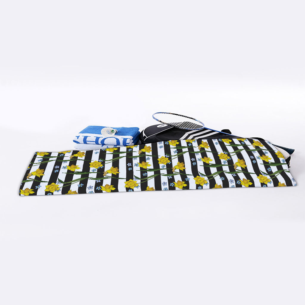 Yellow Daffodil Striped Pattern Print Sports Towel