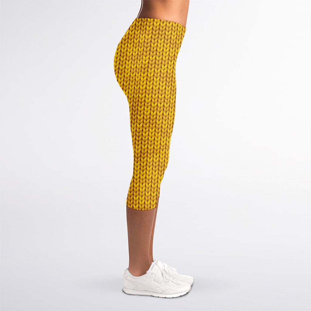 Yellow Knitted Pattern Print Women's Capri Leggings