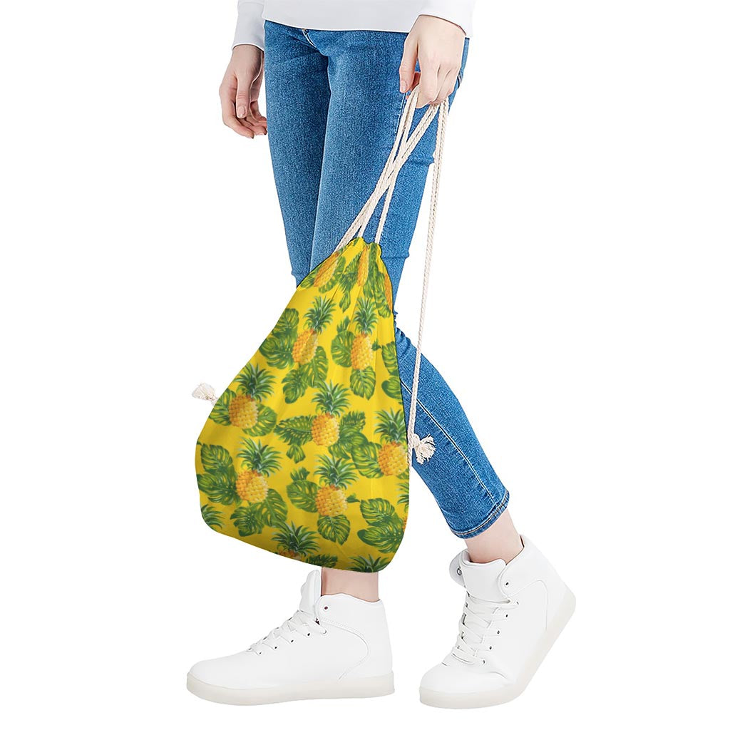 Yellow Tropical Pineapple Pattern Print Drawstring Bag