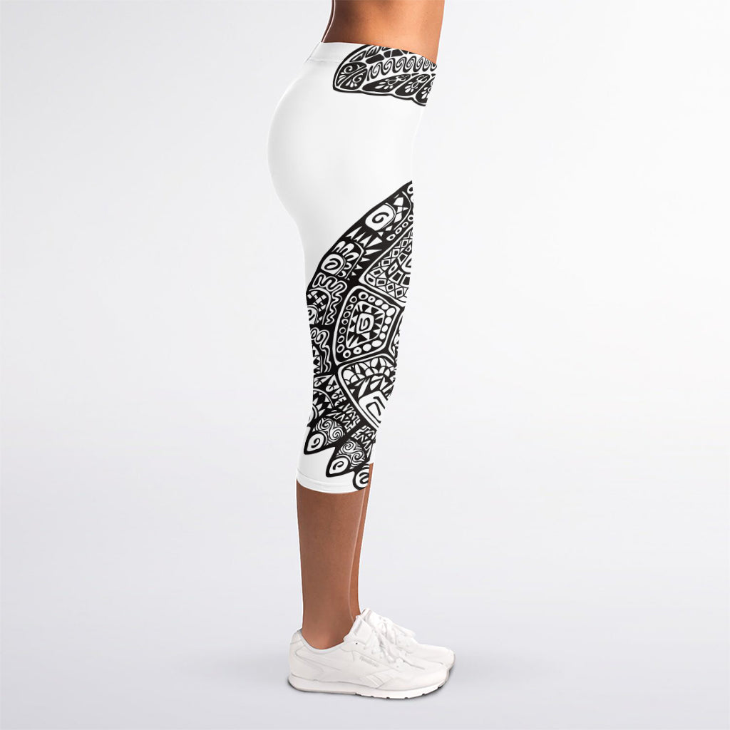 Zentangle Sea Turtle Print Women's Capri Leggings