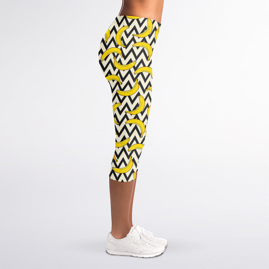 Zigzag Banana Pattern Print Women's Capri Leggings
